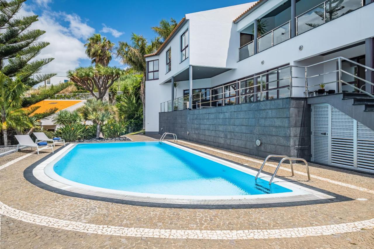 Ample Villa With Pool And Gorgeous Ocean View 丰沙尔 外观 照片