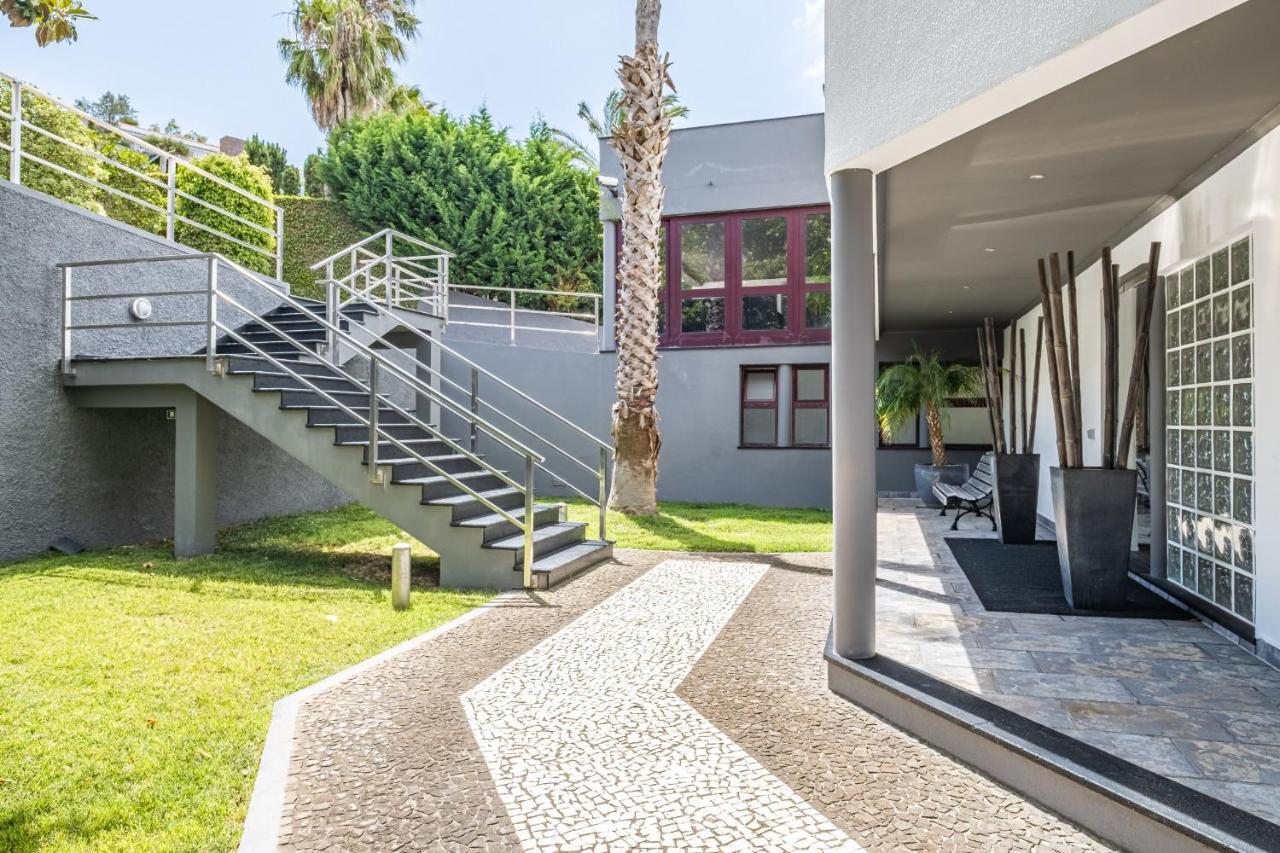 Ample Villa With Pool And Gorgeous Ocean View 丰沙尔 外观 照片