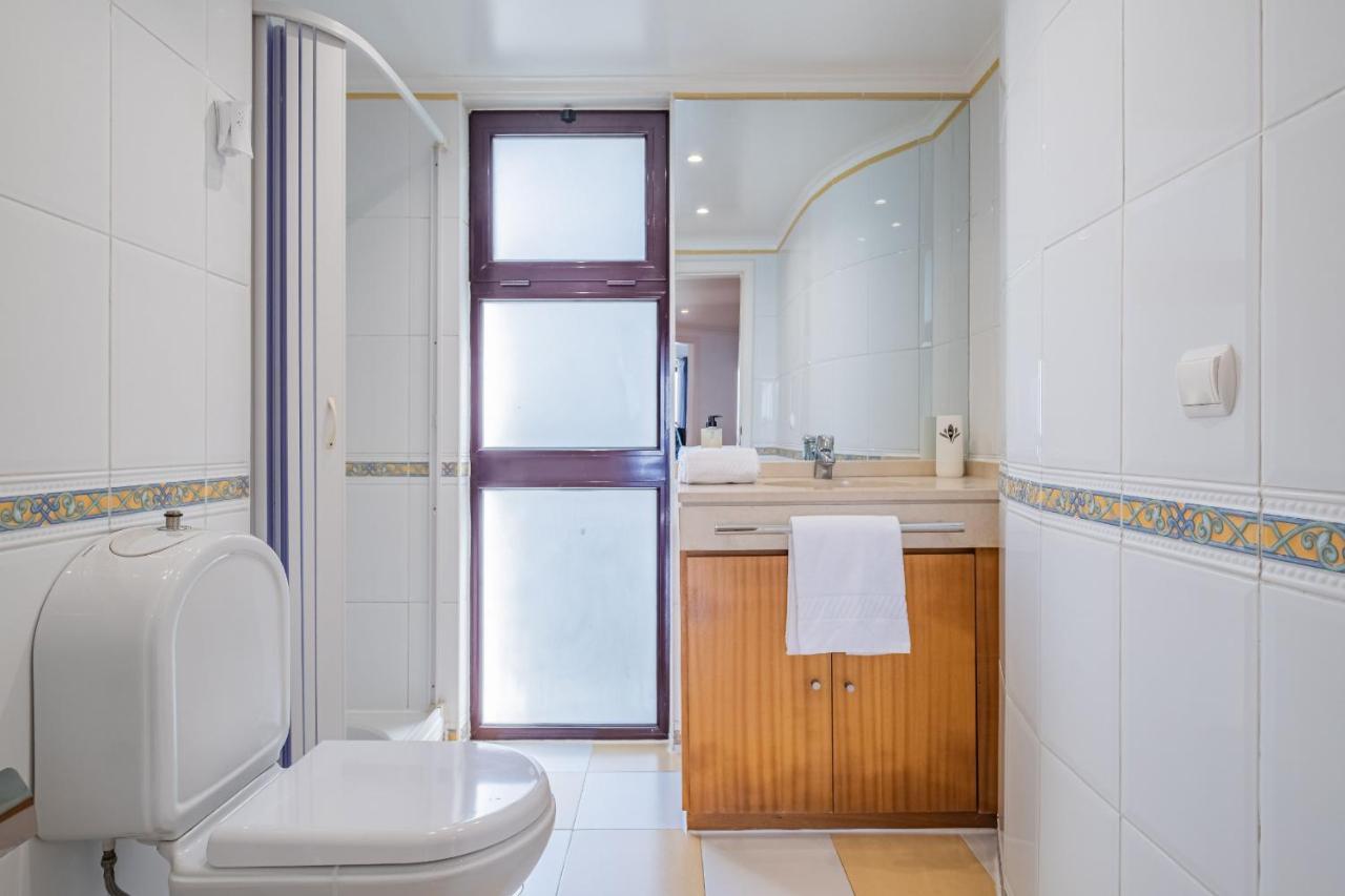 Ample Villa With Pool And Gorgeous Ocean View 丰沙尔 外观 照片