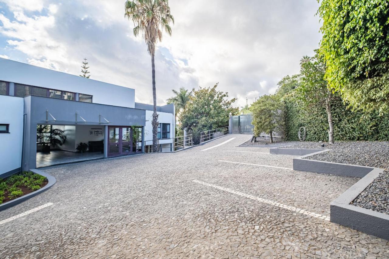 Ample Villa With Pool And Gorgeous Ocean View 丰沙尔 外观 照片